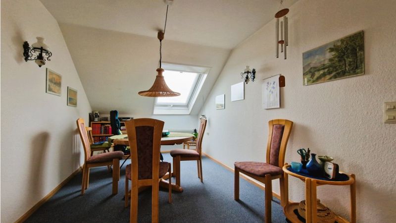 4,5-Zimmer-Dachgeschosswohnung
